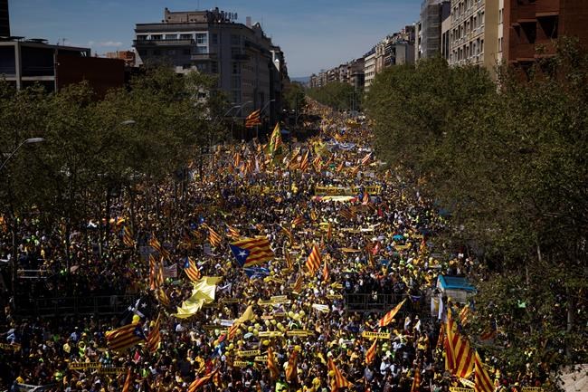 Huge rally in Barcelona to demand jailed separatists go free | iNFOnews.ca