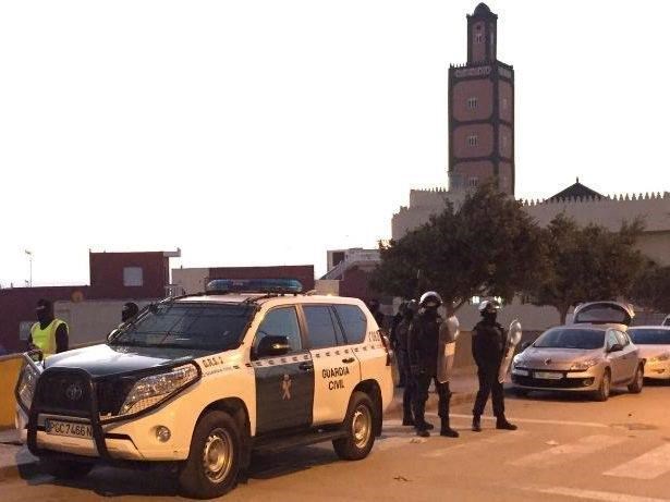 Spain: 2 arrested for suspected links to Islamic State | iNFOnews.ca