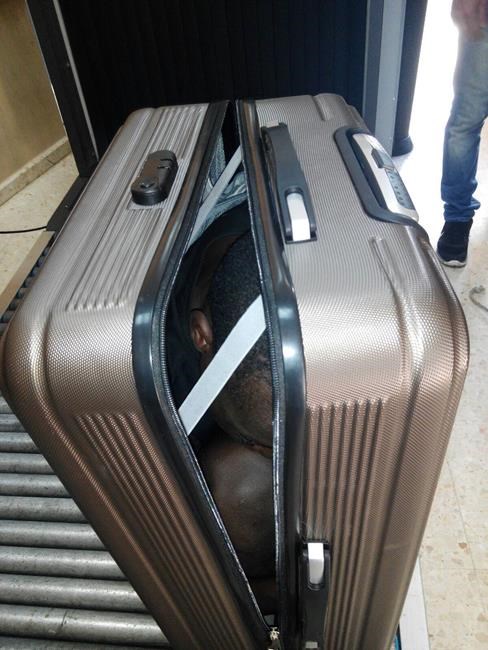 Border guards in Spain find migrants hidden in suitcase, car | iNFOnews.ca
