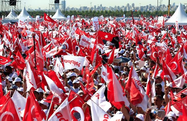 Turkish opposition leader ends 25-day march, rallies backers | iNFOnews.ca Turkish opposition leader ends 25-day march, rallies backers | iNFOnews.ca