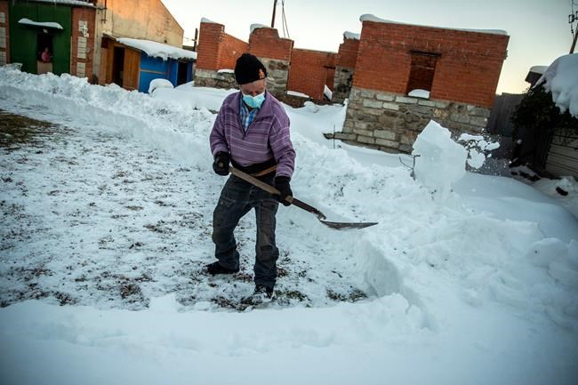 Spain: Snow adds to misery in Madrid slum area without power | iNFOnews.ca