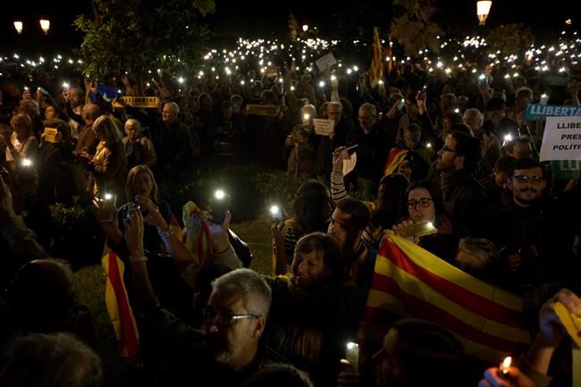 The Latest: Catalan police step in to shield Spain officers | iNFOnews.ca