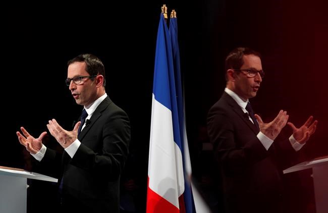 French Socialist draws crowd, says victory still possible | iNFOnews.ca French Socialist draws crowd, says victory still possible | iNFOnews.ca