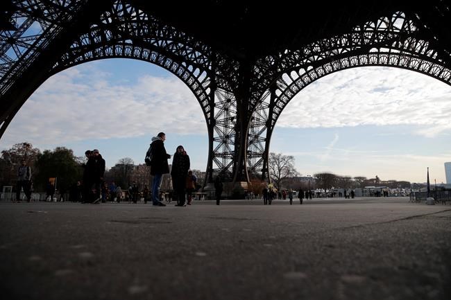 Eiffel Tower reopens after a close down of 5 days | iNFOnews.ca