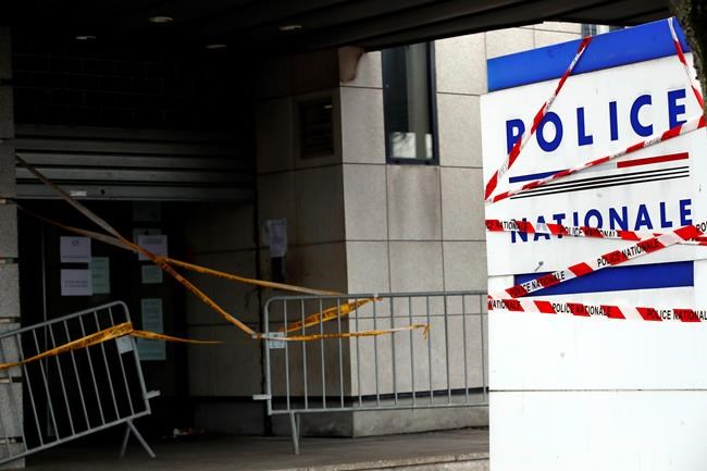 French govt bends to keep police protecting, not protesting | iNFOnews.ca