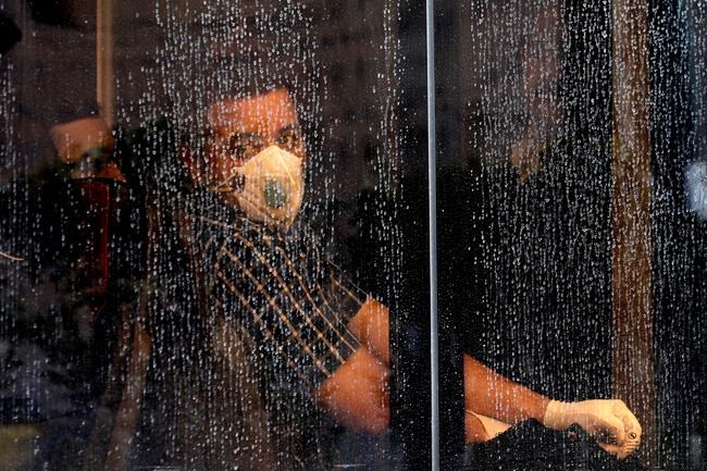 Iran says voter turnout dips below 50% in a first since 1979 | iNFOnews.ca