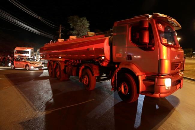 Brazil says deal reached to suspend damaging trucker strike | iNFOnews.ca