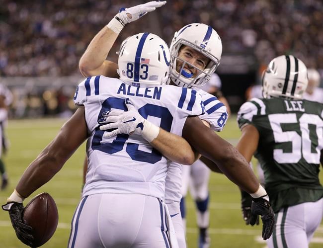 Luck throws for 4 TDs, Colts rout Jets 41-10 | iNFOnews.ca Luck throws for 4 TDs, Colts rout Jets 41-10 | iNFOnews.ca