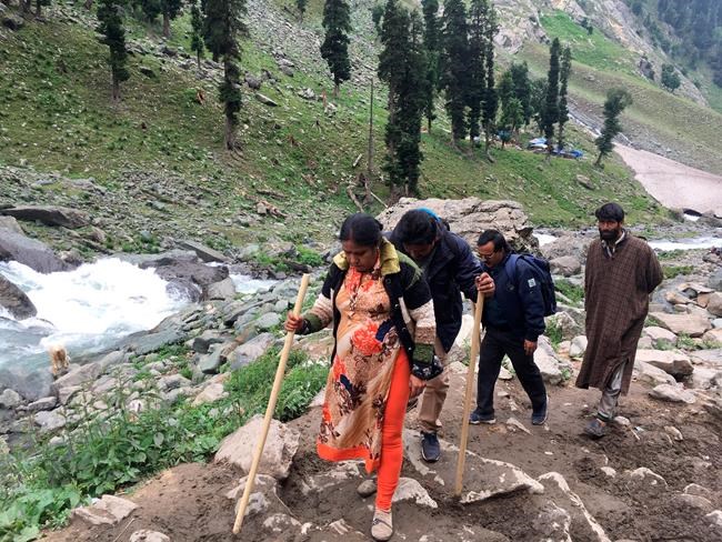 India promotes Hindu pilgrimage as sign of peace in Kashmir | iNFOnews.ca