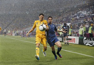 France cruises in the rain, beats co-host Ukraine 2-0 in Group D at European Championship | iNFOnews.ca CP18829832