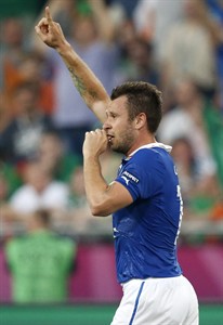 Cassano, Balotelli score as Italy beats Ireland 2-0, qualifies for Euro 20120 quarterfinals | iNFOnews.ca