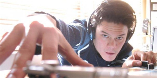 Legend Distilling Presents: Silent Disco with DJ Shakes