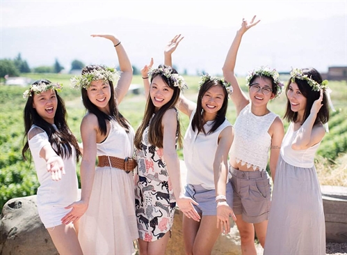 Flower Crown Workshop in the park