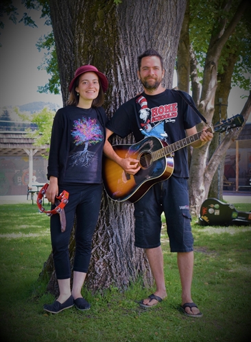 Winter Vibes : The Tree Huggers