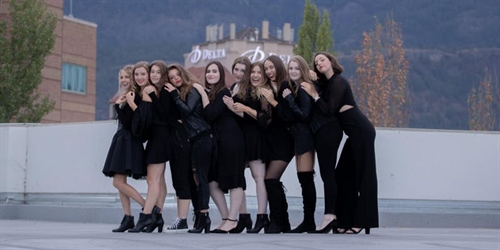 Candesca presents: Ceremony of Carols