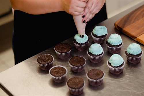 The Perfect Swirl | Cupcake Decorating Workshop
