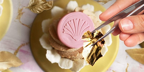 The Cakes of Versailles