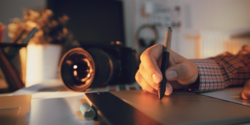 Tablet Photo Editing Tips for Family Portraits with Dani Diamond & Wacom