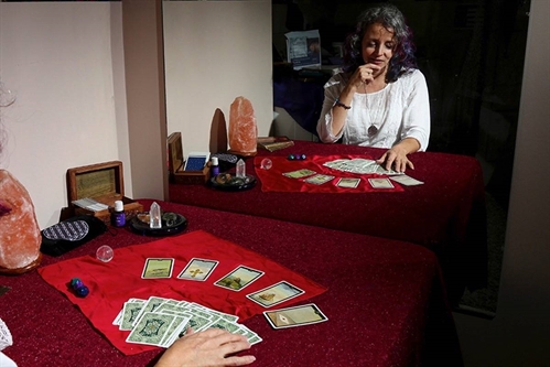Psychic Readings with Alara in Kelowna – Sundays