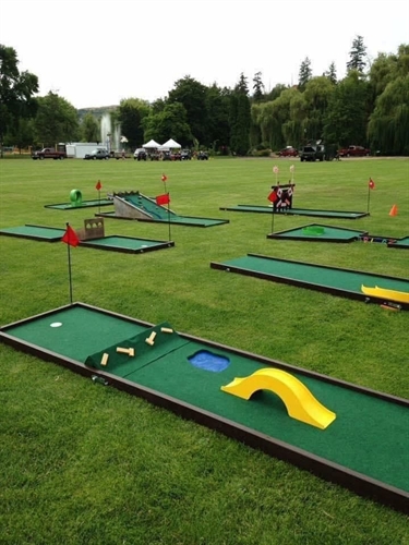 Mini Golf in the Plaza