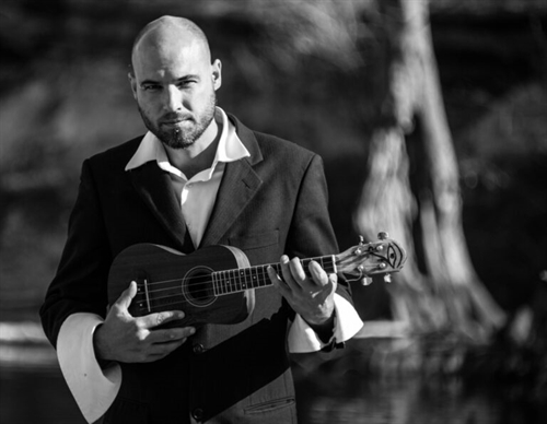 Ari Neufeld at Eliza | iNFOnews.ca Ari Neufeld at Eliza