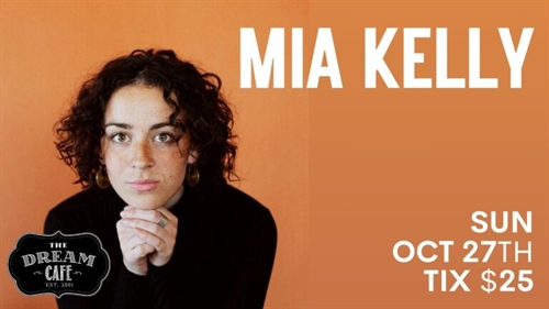 Mis Kelly at the Dream Cafe