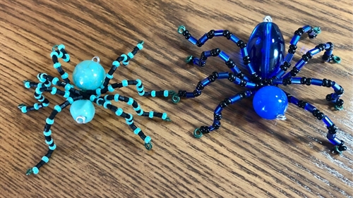 Beaded Spiders with Anona Kampe