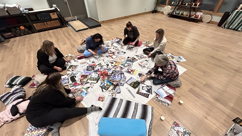Vision Board Workshop: Manifest Your Best Year