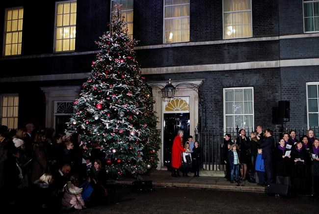 UK leader deploys ministers to sell Brexit deal to public | iNFOnews.ca