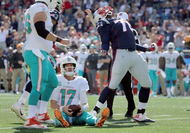 Patriots stop skid, hand Dolphins 1st loss in 38-7 rout | iNFOnews.ca