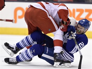 Maple Leafs, fans frustrated by listless effort in loss to Red Wings | iNFOnews.ca CP30329150