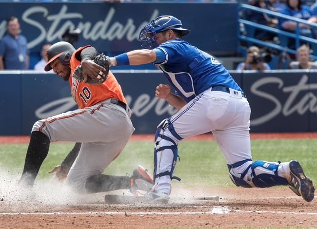 Smoak scores on bases-loaded walk, Blue Jays defeat Orioles in 10 innings | iNFOnews.ca Smoak scores on bases-loaded walk, Blue Jays defeat Orioles in 10 innings | iNFOnews.ca
