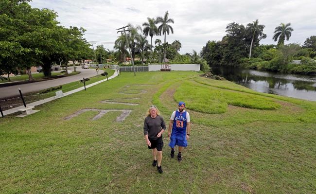 A Miami 'cocaine cowboy' finds redemption with love locks | iNFOnews.ca