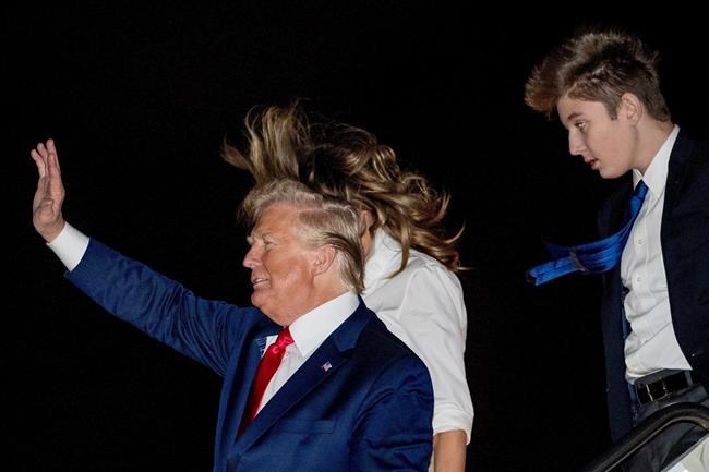 Trump escapes chill of Washington for Florida holiday | iNFOnews.ca