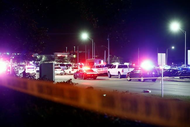 Chase with stolen UPS truck ends with shootout, 4 dead | iNFOnews.ca