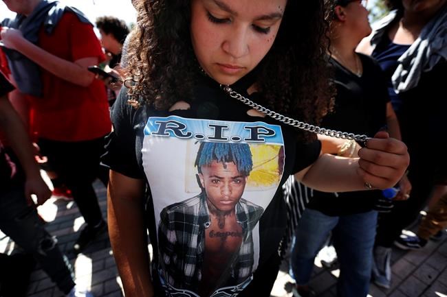 The Latest: Thousands of fans view casket of XXXTentacion | iNFOnews.ca The Latest: Thousands of fans view casket of XXXTentacion | iNFOnews.ca