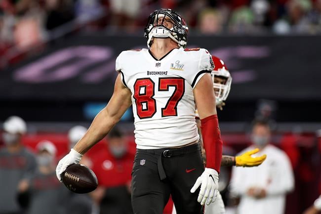 Super Bowl on CBS draws audience of 96.4 million viewers | iNFOnews.ca Super Bowl on CBS draws audience of 96.4 million viewers | iNFOnews.ca