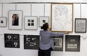 Trove of Madonna pop culture from the 80s - photos, art, drawings - to be auctioned in Florida | iNFOnews.ca CP26915169