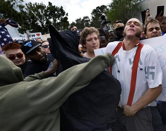 White nationalist Spencer drowned out by protesters | iNFOnews.ca