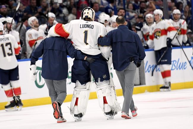 Panthers goalie Luongo out 2-4 weeks with knee injury | iNFOnews.ca