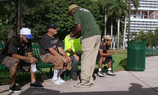 For Miami's homeless, a choice: Take shelter or be held | iNFOnews.ca CP213652266