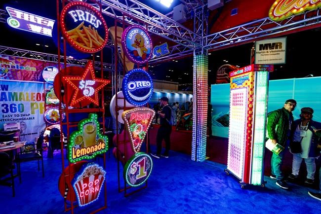 With thrills and lights, theme park conclave back in Orlando | iNFOnews.ca With thrills and lights, theme park conclave back in Orlando | iNFOnews.ca