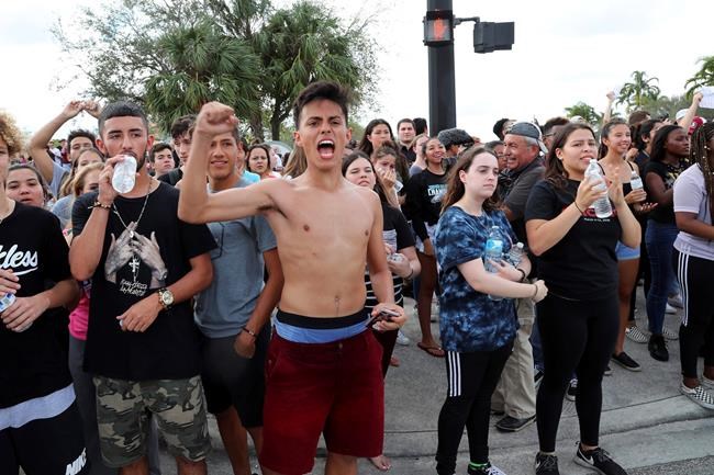 Florida survivors, lawmakers on collision course over guns | iNFOnews.ca