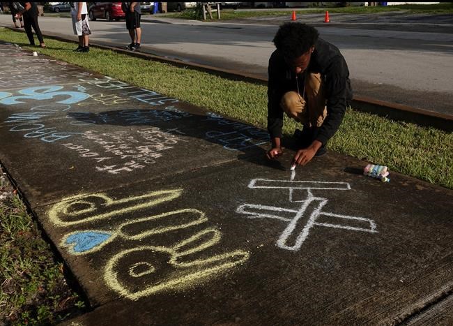 Memorial set at Florida arena for slain rapper XXXTentacion | iNFOnews.ca CP528930651