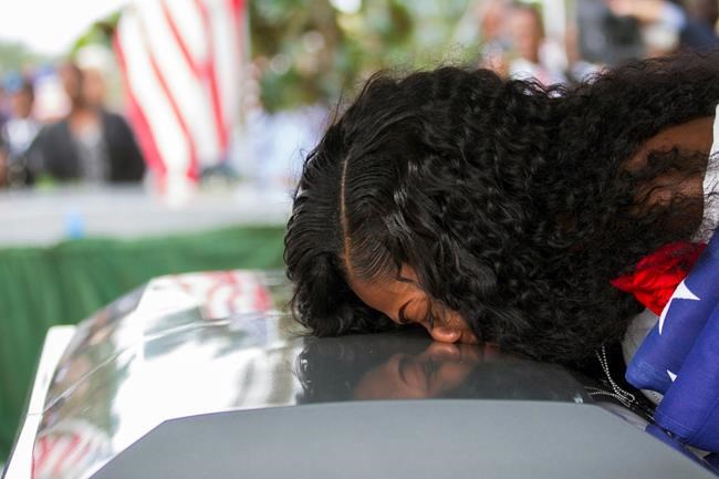 Fallen soldier's widow: 'Nothing to say' to Trump | iNFOnews.ca