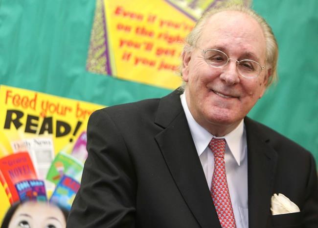 'Forrest Gump' author Winston Groom dead at 77 | iNFOnews.ca 'Forrest Gump' author Winston Groom dead at 77 | iNFOnews.ca