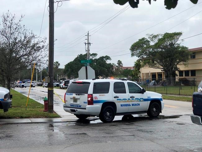 Police: 2 dead, 1 wounded in shooting after Florida funeral | iNFOnews.ca