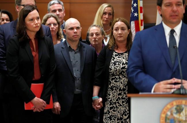 Florida governor wants grand jury to investigate schools | iNFOnews.ca