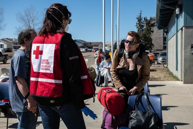 'How much can a person take?' Flooding forces 13,000 from downtown Fort McMurray | iNFOnews.ca 'How much can a person take?' Flooding forces 13,000 from downtown Fort McMurray | iNFOnews.ca