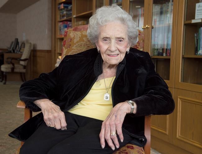 New Heritage Minute pays tribute to the Grads, legendary women's basketball team | iNFOnews.ca